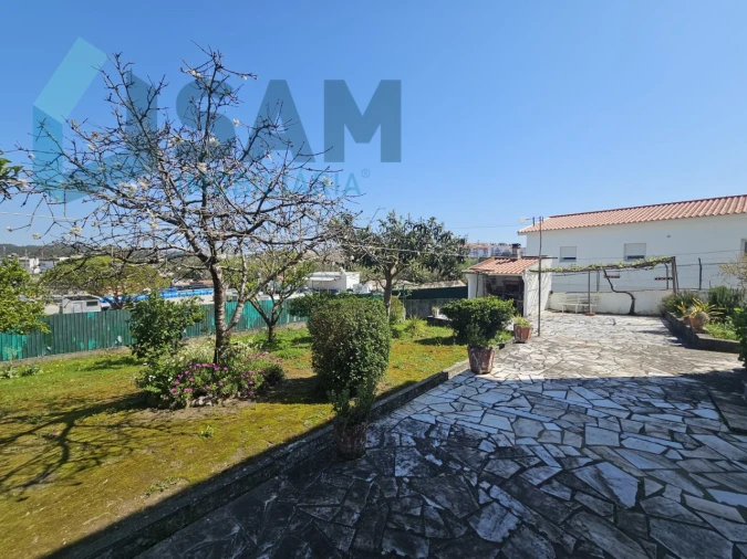 Moradia T2 para Venda em Santa Maria, São Pedro e Matacães Foto 6