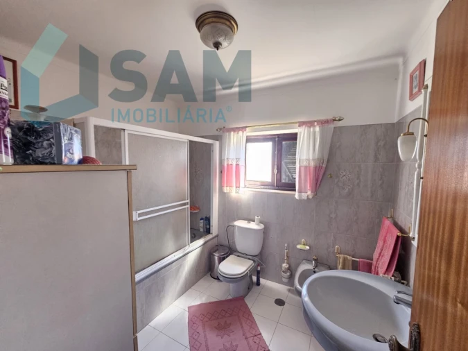 Moradia T2 para Venda em Santa Maria, São Pedro e Matacães Foto 13
