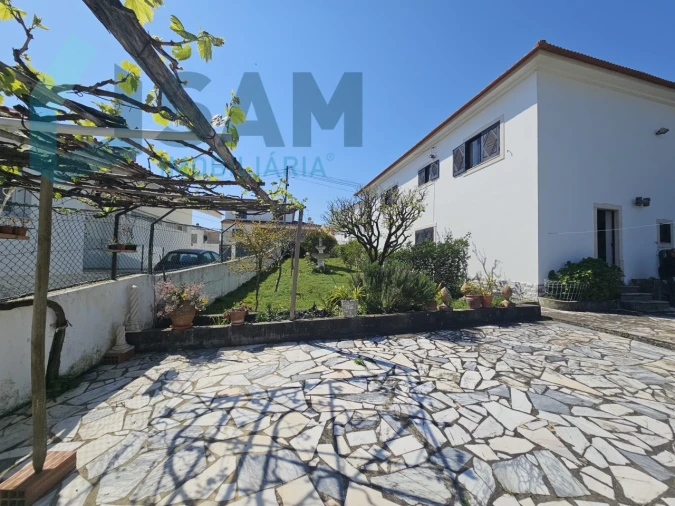 Moradia T2 para Venda em Santa Maria, São Pedro e Matacães Foto 28