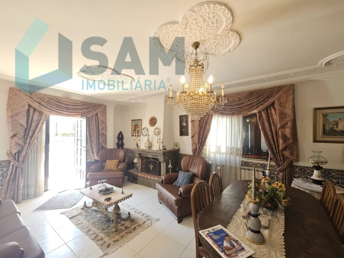 Moradia T2 para Venda em Santa Maria, São Pedro e Matacães Foto 12