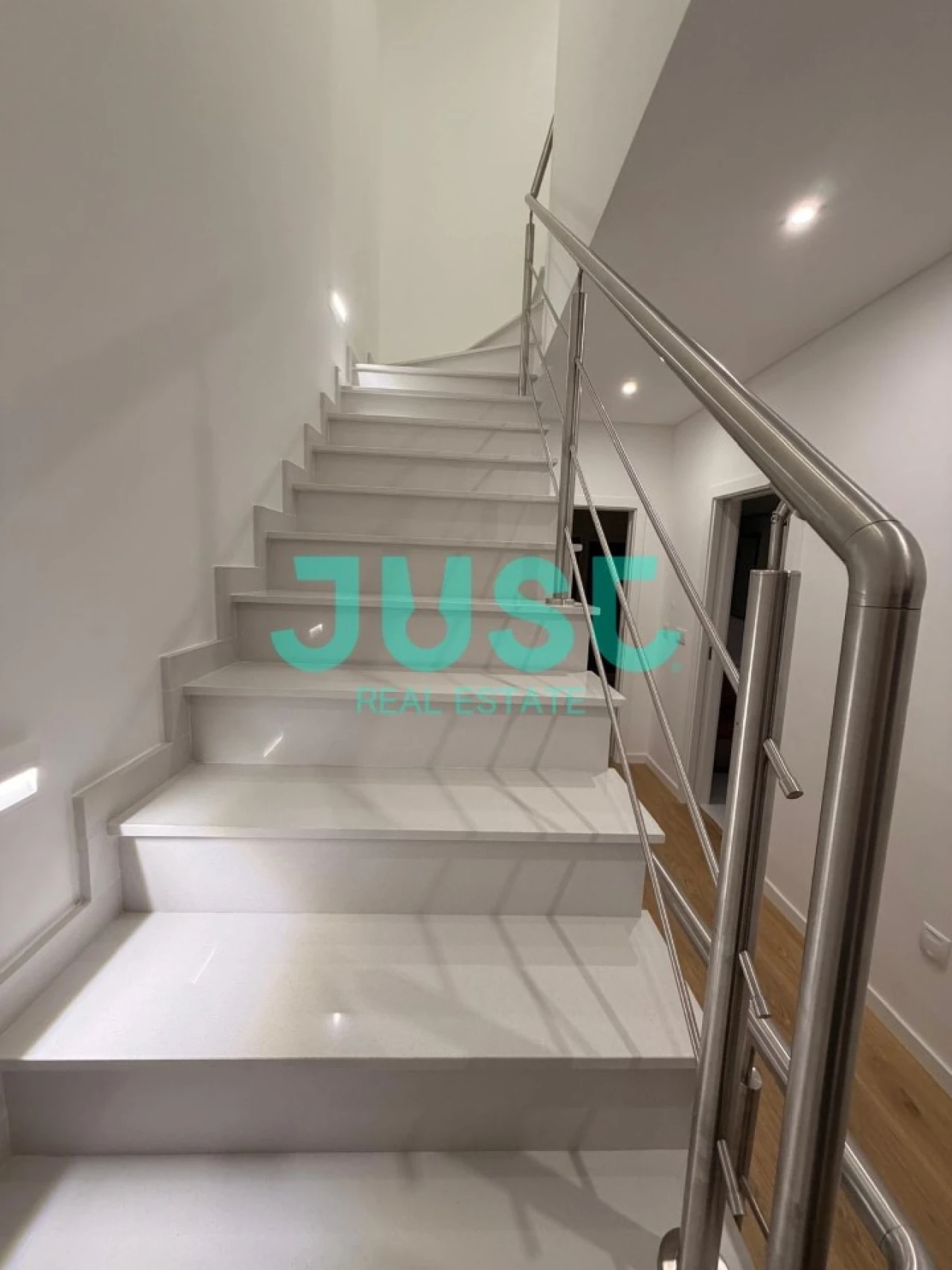 Moradia T3 para Venda em Quinta do Conde Foto 46