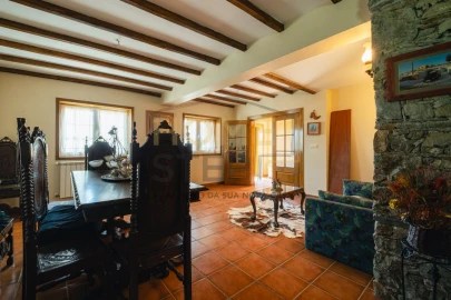 Quinta T4 para Venda em São Pedro de Serracenos