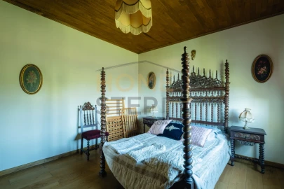 Quinta T4 para Venda em São Pedro de Serracenos