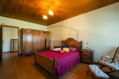 Quinta T4 para Venda em São Pedro de Serracenos