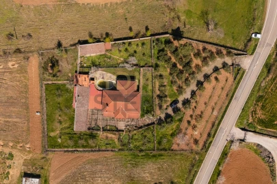 Quinta T4 para Venda em São Pedro de Serracenos