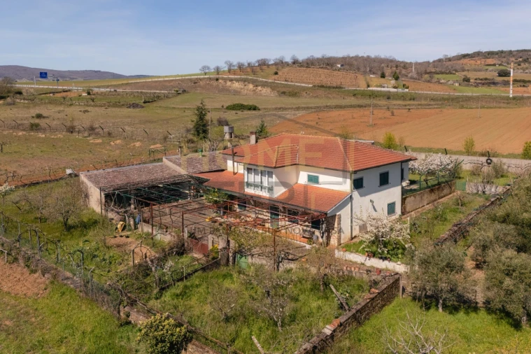 Quinta T4 para Venda em São Pedro de Serracenos Foto 67