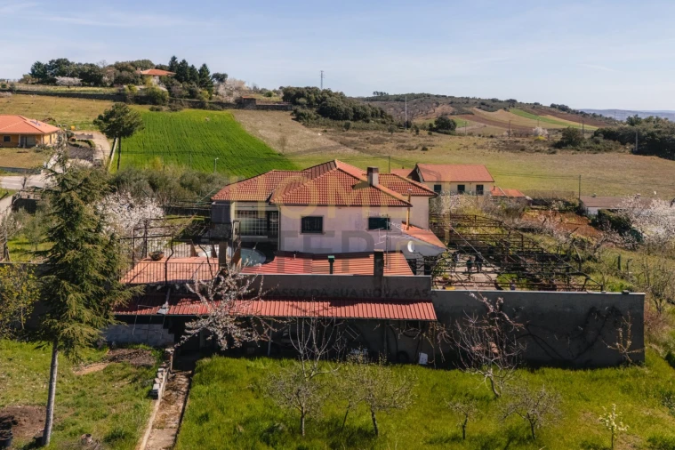 Quinta T4 para Venda em São Pedro de Serracenos Foto 71
