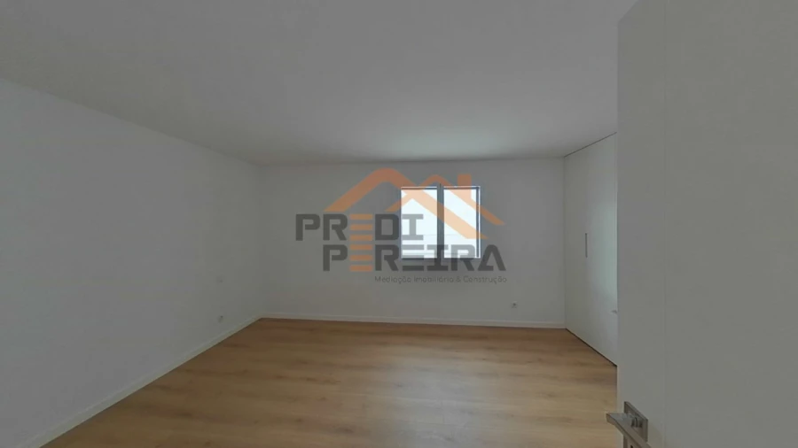 Apartamento T3 para Venda em Odivelas Foto 40