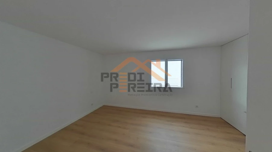 Apartamento T3 para Venda em Odivelas Foto 41