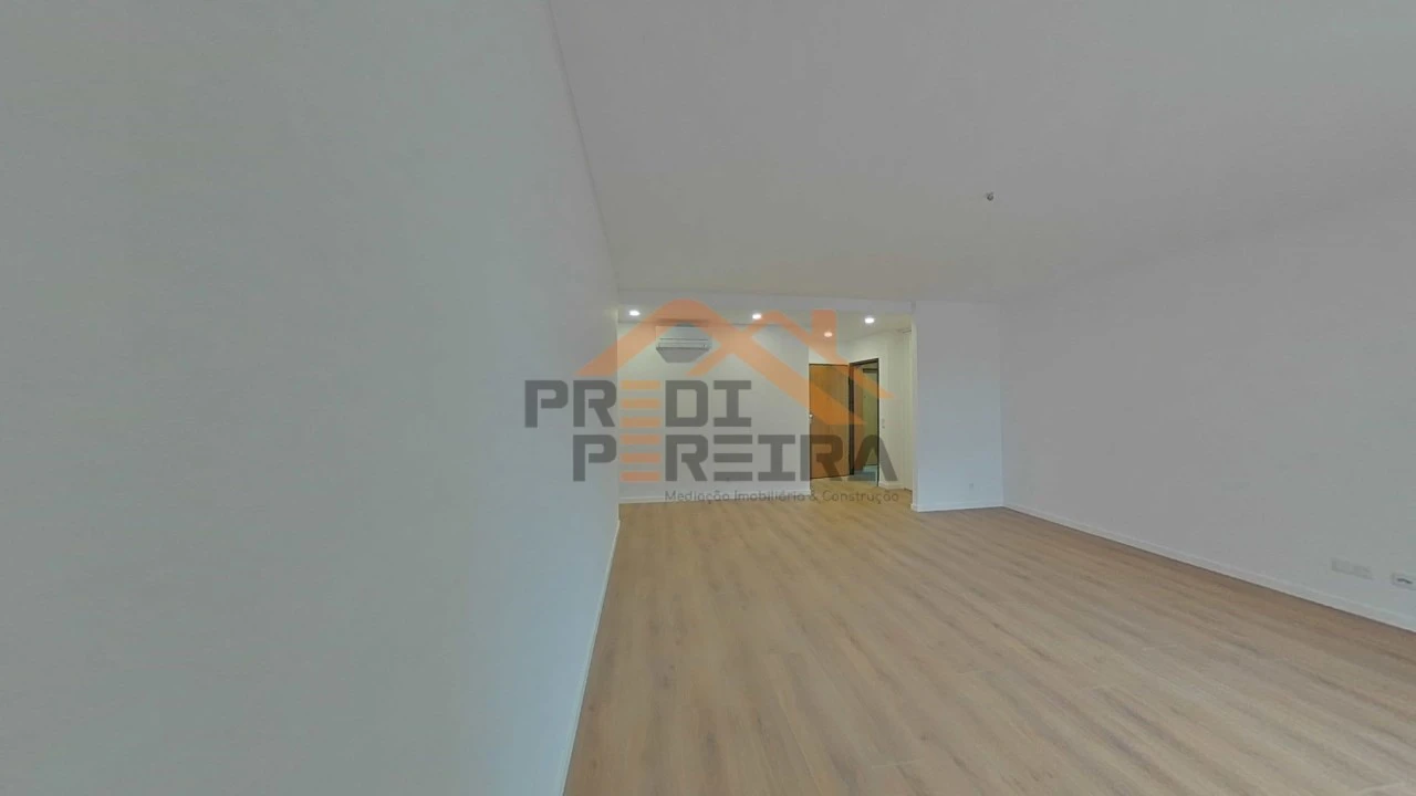 Apartamento T3 para Venda em Odivelas Foto 6