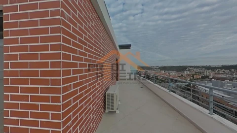 Apartamento T3 para Venda em Odivelas