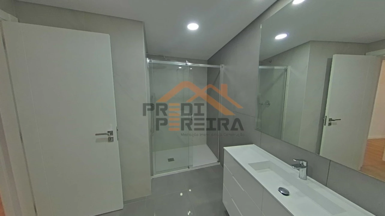 Apartamento T3 para Venda em Odivelas Foto 33