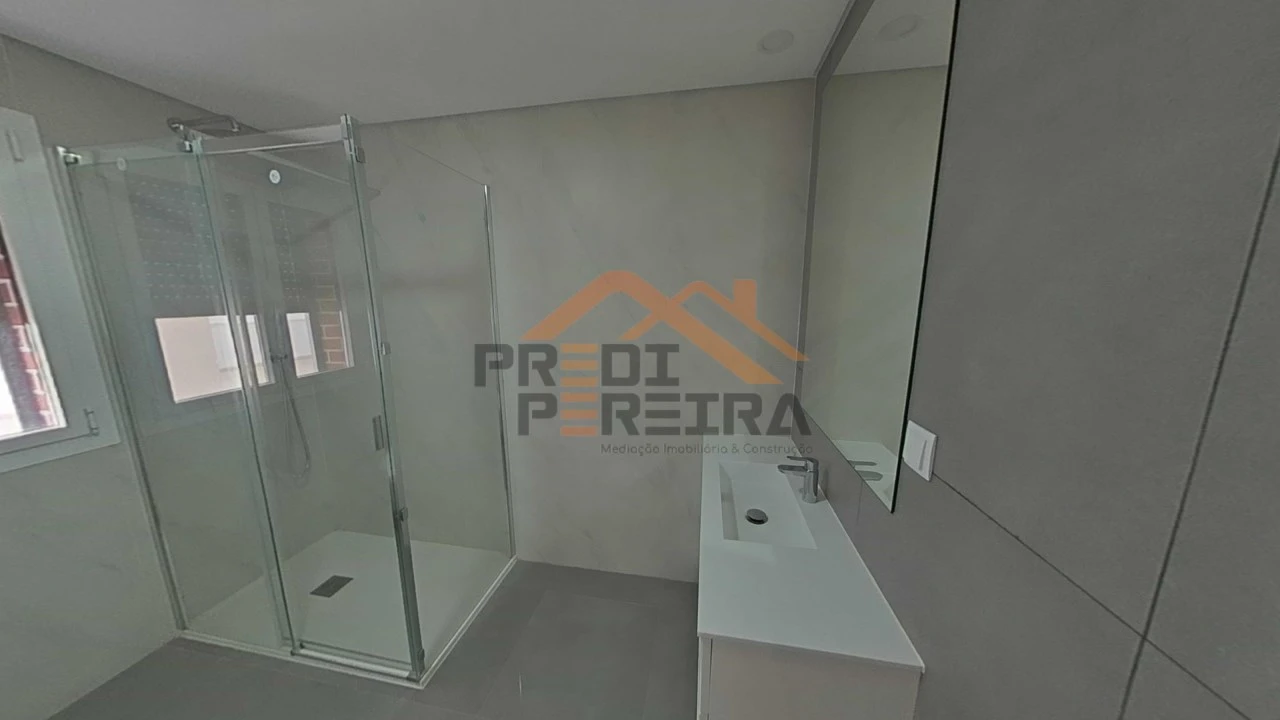 Apartamento T3 para Venda em Odivelas Foto 39