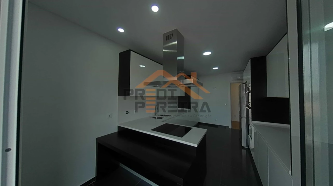 Apartamento T3 para Venda em Odivelas Foto 11