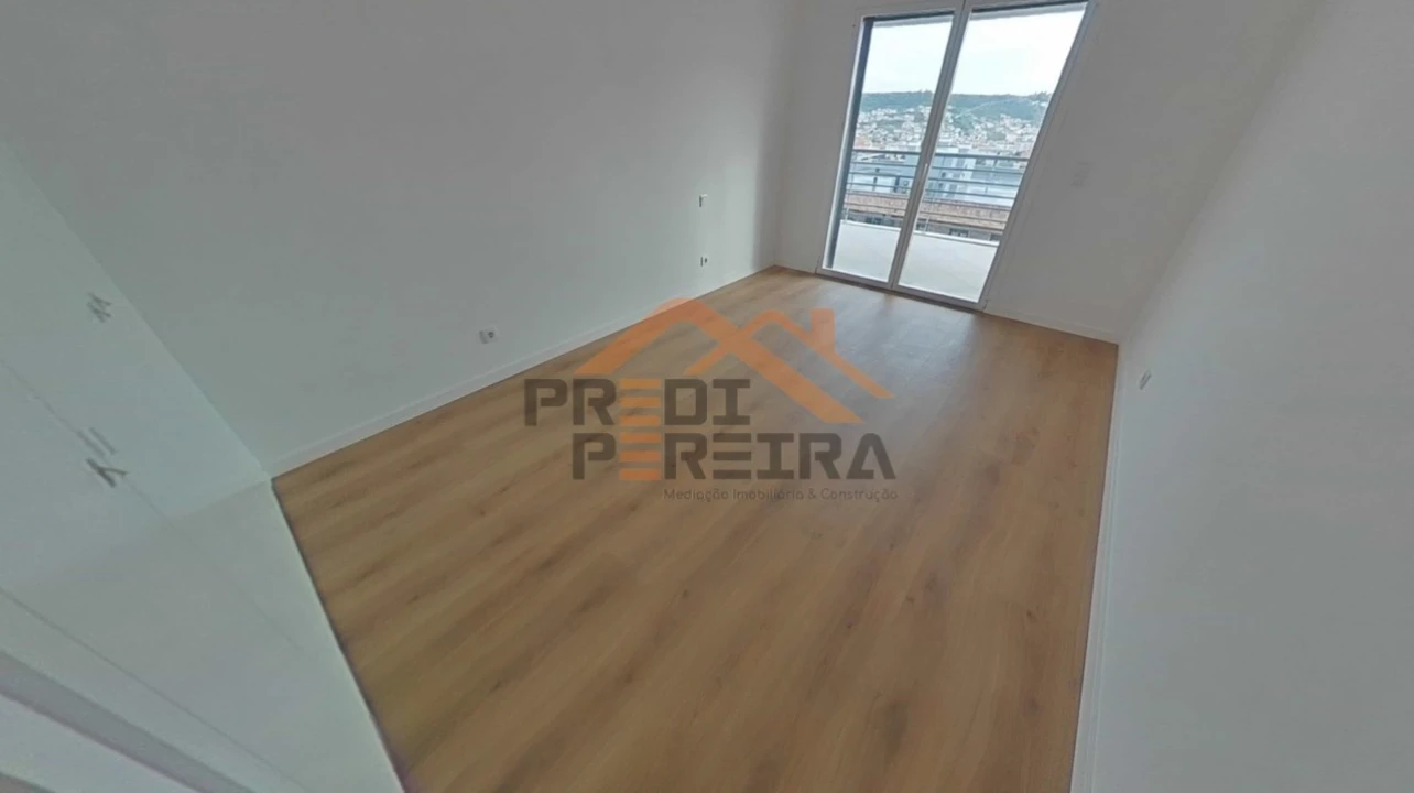 Apartamento T3 para Venda em Odivelas Foto 22