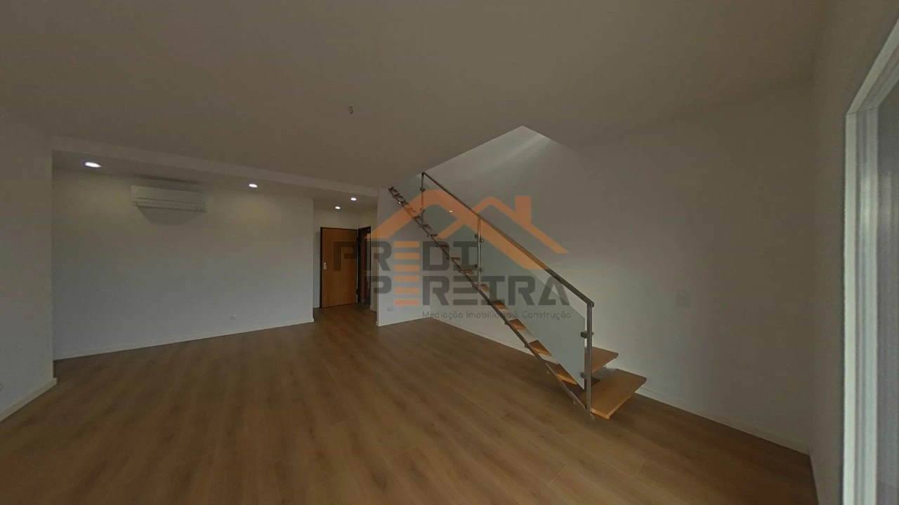 Apartamento T3 para Venda em Odivelas Foto 29