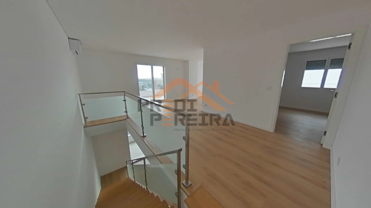 Apartamento T3 para Venda em Odivelas Foto 30