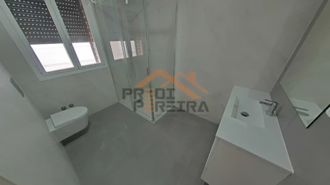 Apartamento T3 para Venda em Odivelas