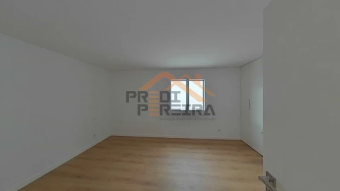 Apartamento T3 para Venda em Odivelas