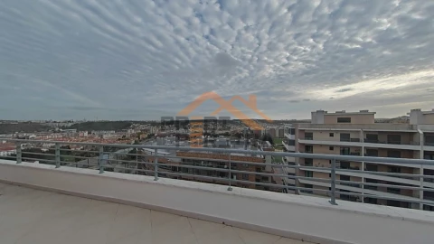 Apartamento T3 para Venda em Odivelas