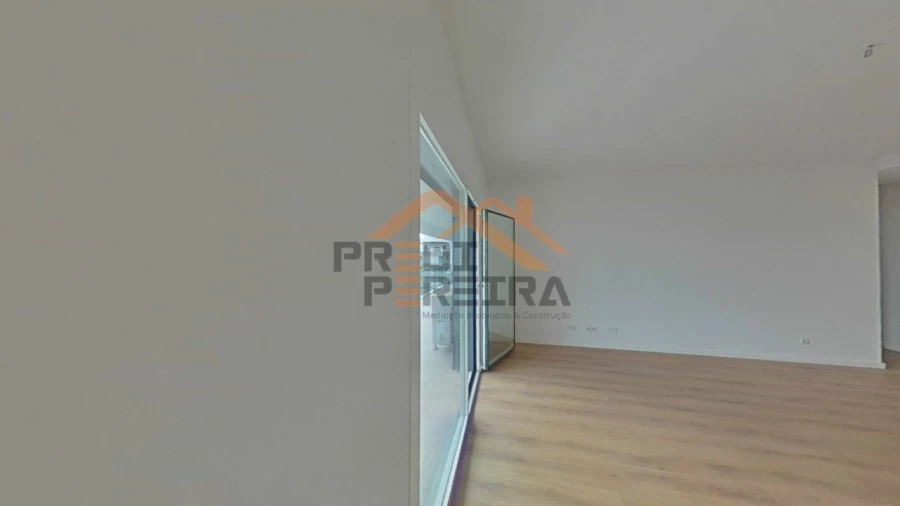 Apartamento T3 para Venda em Odivelas Foto 31