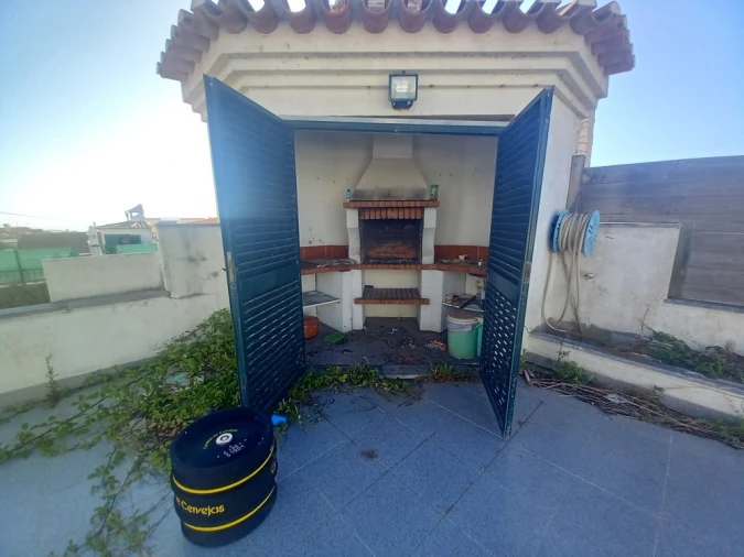 Moradia T4 para Venda em Santo Isidoro Foto 14