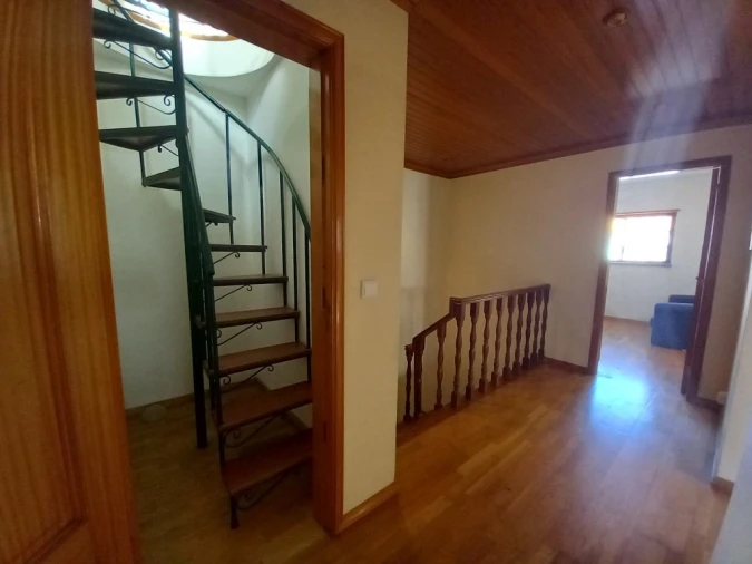 Moradia T4 para Venda em Santo Isidoro Foto 41