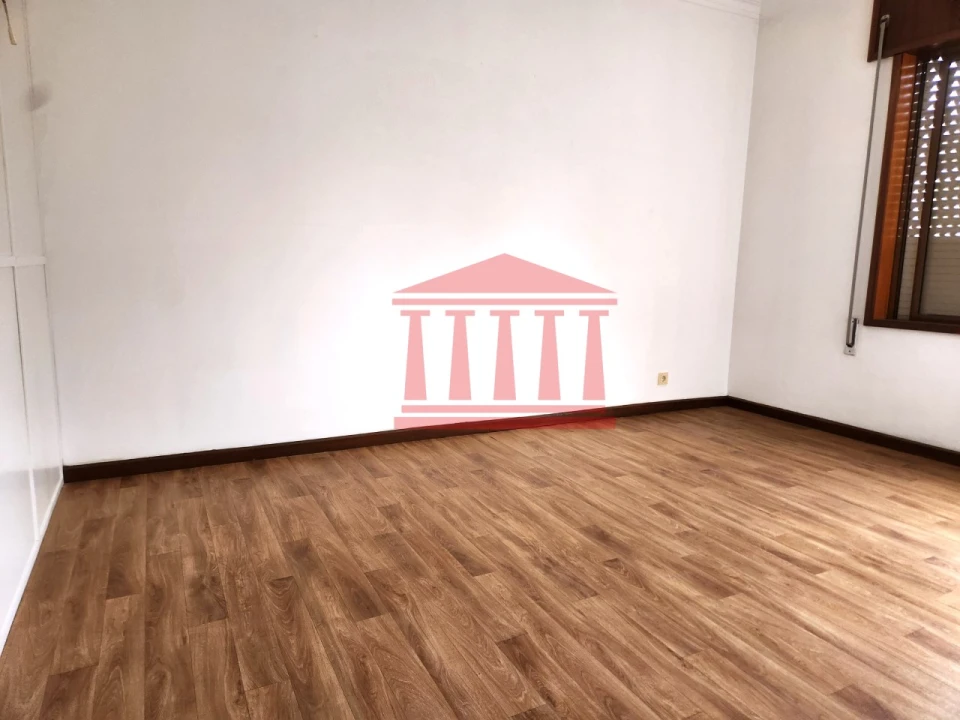 Escritório para Arrendamento em Barcelos, V.Boa, V.Frescainha Foto 1