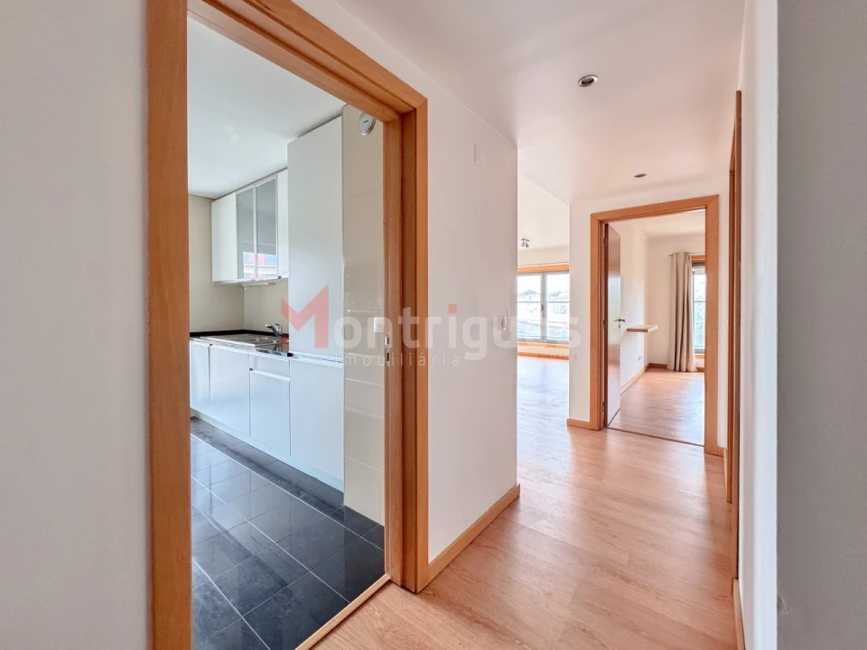 Apartamento T1 para Arrendamento em Parque das Nações Foto 7