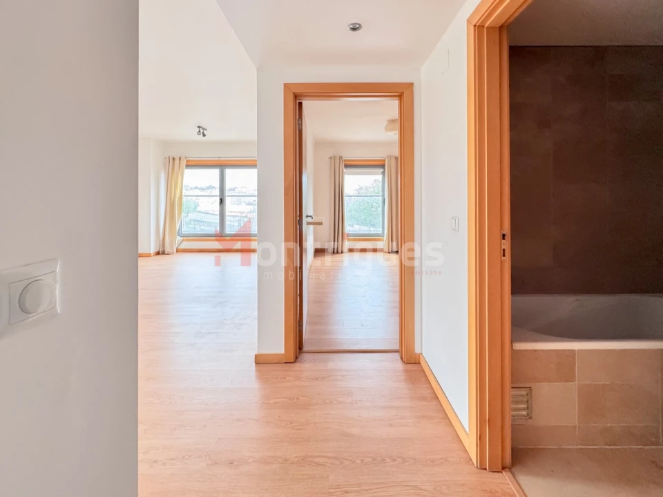 Apartamento T1 para Arrendamento em Parque das Nações Foto 12