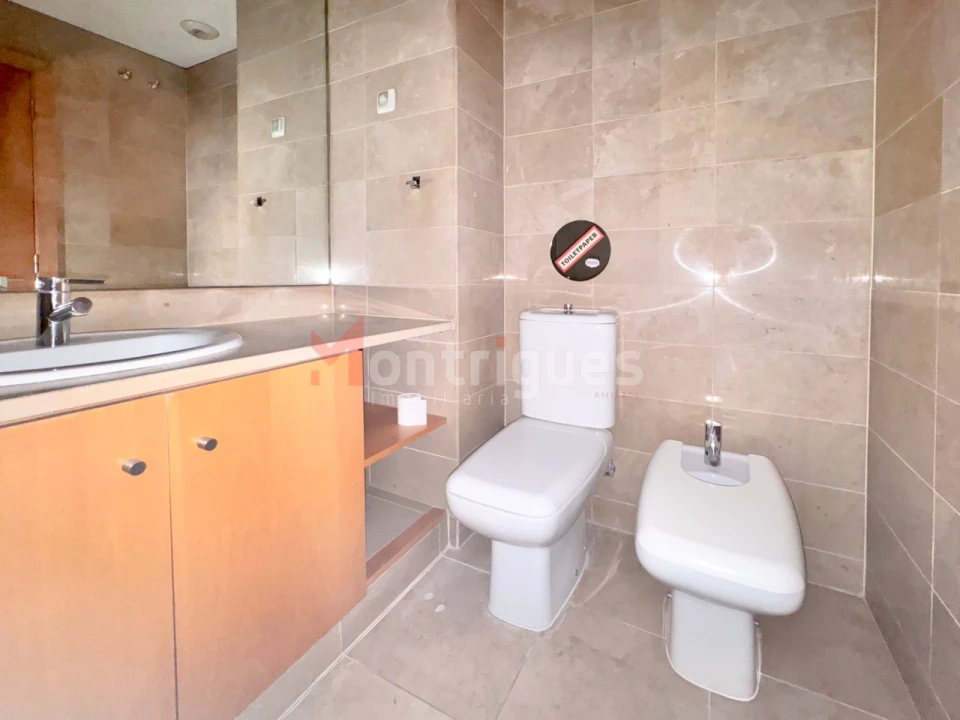 Apartamento T1 para Arrendamento em Parque das Nações Foto 20