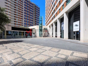Apartamento T1 para Arrendamento em Parque das Nações