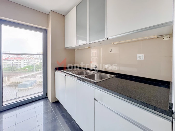 Apartamento T1 para Arrendamento em Parque das Nações Foto 10