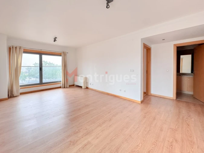 Apartamento T1 para Arrendamento em Parque das Nações Foto 14