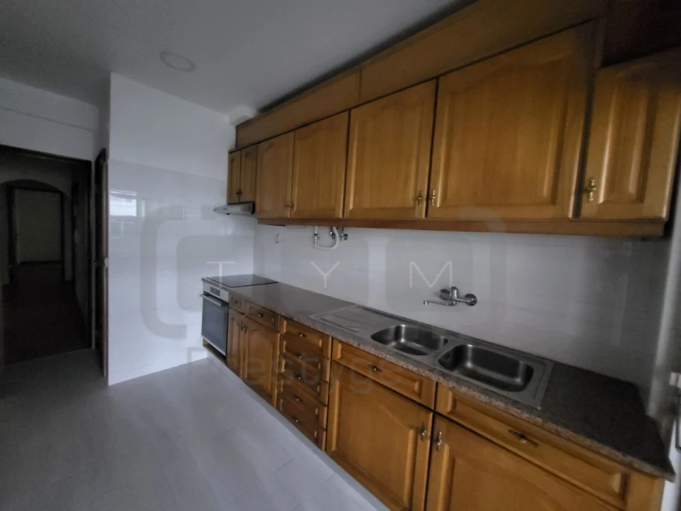 Apartamento T2 para Venda em São João Baptista e Santa Maria dos Olivais Foto 5