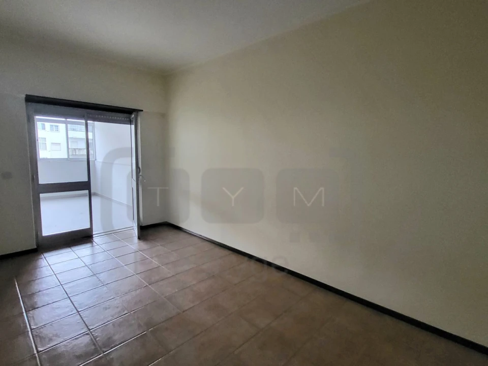 Apartamento T2 para Venda em São João Baptista e Santa Maria dos Olivais Foto 7