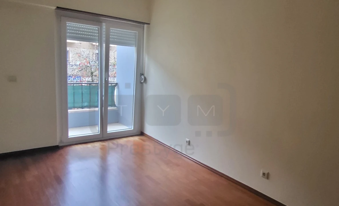 Apartamento T2 para Venda em São João Baptista e Santa Maria dos Olivais Foto 8