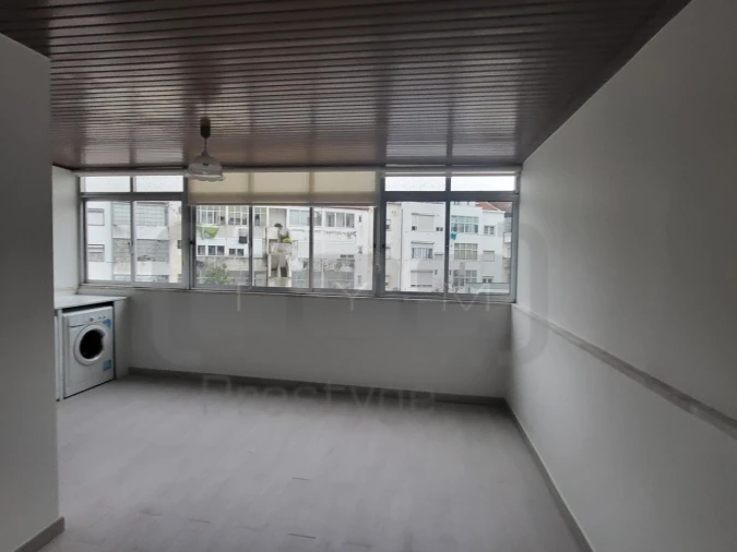Apartamento T2 para Venda em São João Baptista e Santa Maria dos Olivais Foto 11