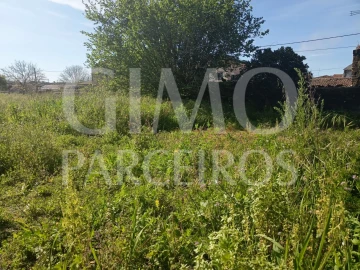 Moradia T3 para Venda em Amoreira da Gândara, Paredes do Bairro e Ancas