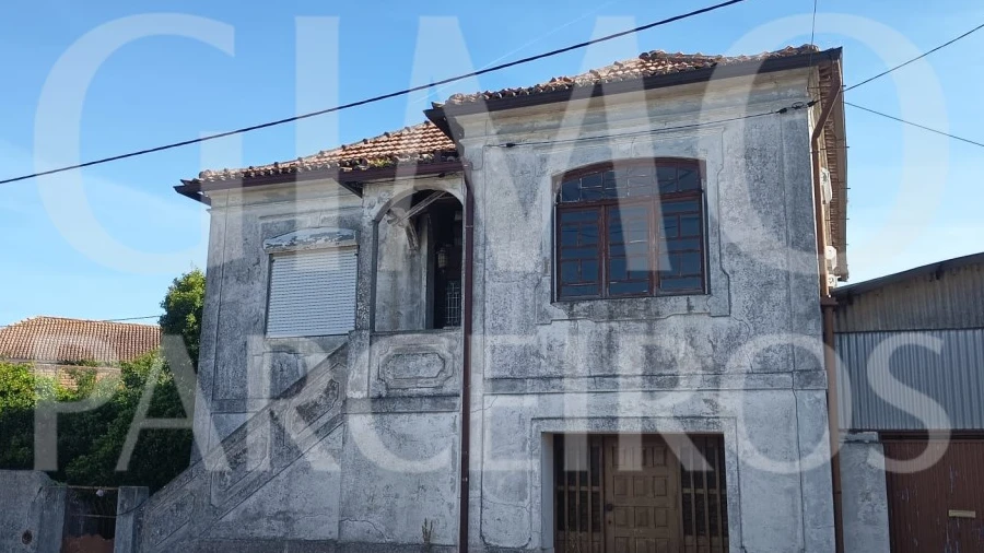 Moradia T3 para Venda em Amoreira da Gândara, Paredes do Bairro e Ancas