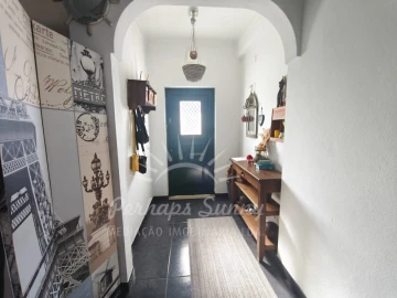 Moradia T3 para Venda em Santa Maria do Castelo e Santiago e Santa Susana