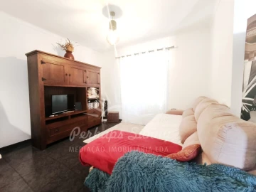 Moradia T3 para Venda em Santa Maria do Castelo e Santiago e Santa Susana