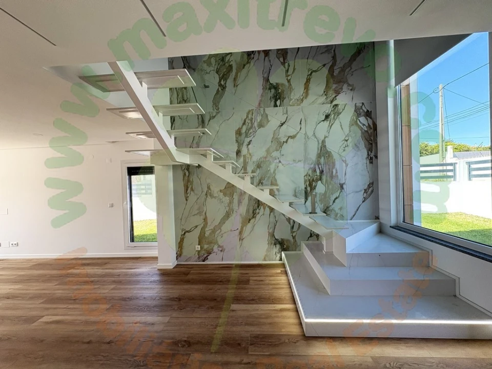 Moradia T4 para Venda em Charneca de Caparica e Sobreda Foto 7