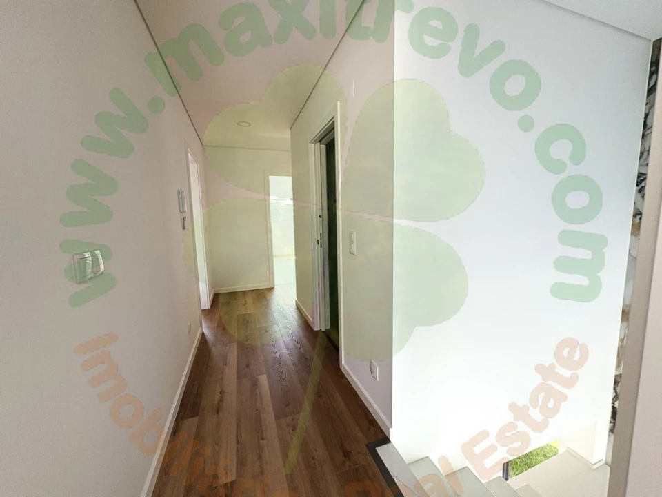 Moradia T4 para Venda em Charneca de Caparica e Sobreda Foto 14