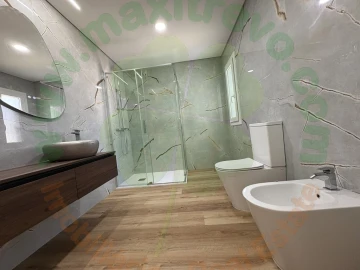 Moradia T4 para Venda em Charneca de Caparica e Sobreda