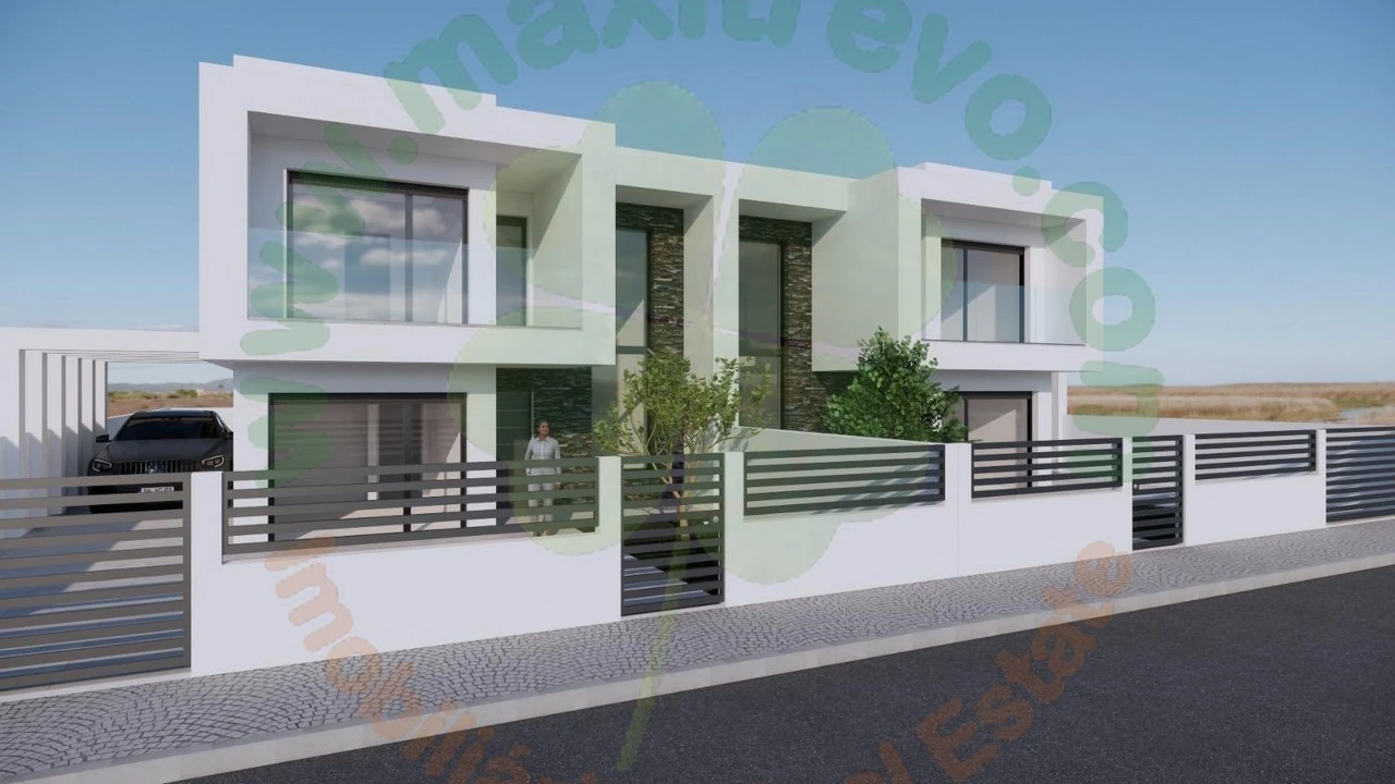 Moradia T4 para Venda em Fernao Ferro Foto 2