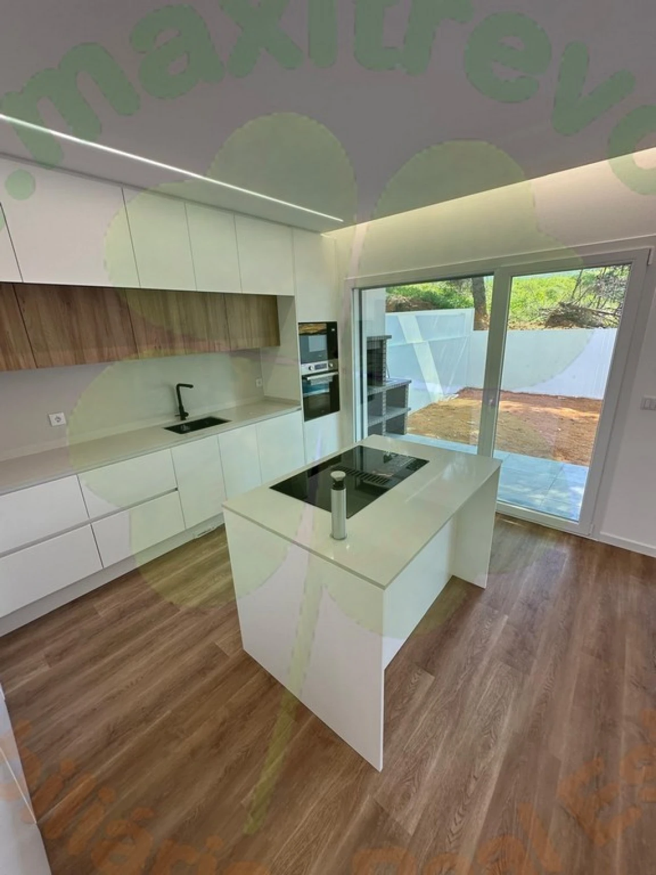 Moradia T4 para Venda em Fernao Ferro Foto 3