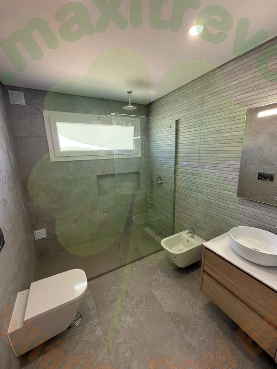 Moradia T4 para Venda em Fernao Ferro Foto 11