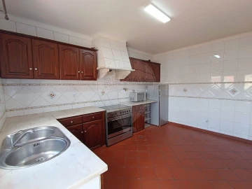 Moradia T2 para Arrendamento em Azeitão (São Lourenço e São Simão)