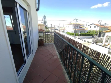 Moradia T2 para Arrendamento em Azeitão (São Lourenço e São Simão)